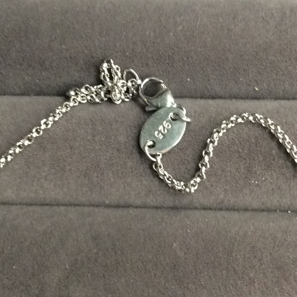 White stone Necklace and earrings - Picture 5 of 8